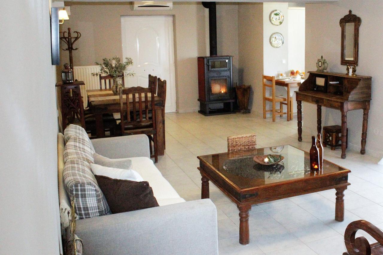 Mirthios Felicity Apartment Плакиас Екстериор снимка